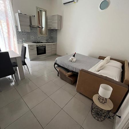B&B Regina Rooms Авола Екстер'єр фото