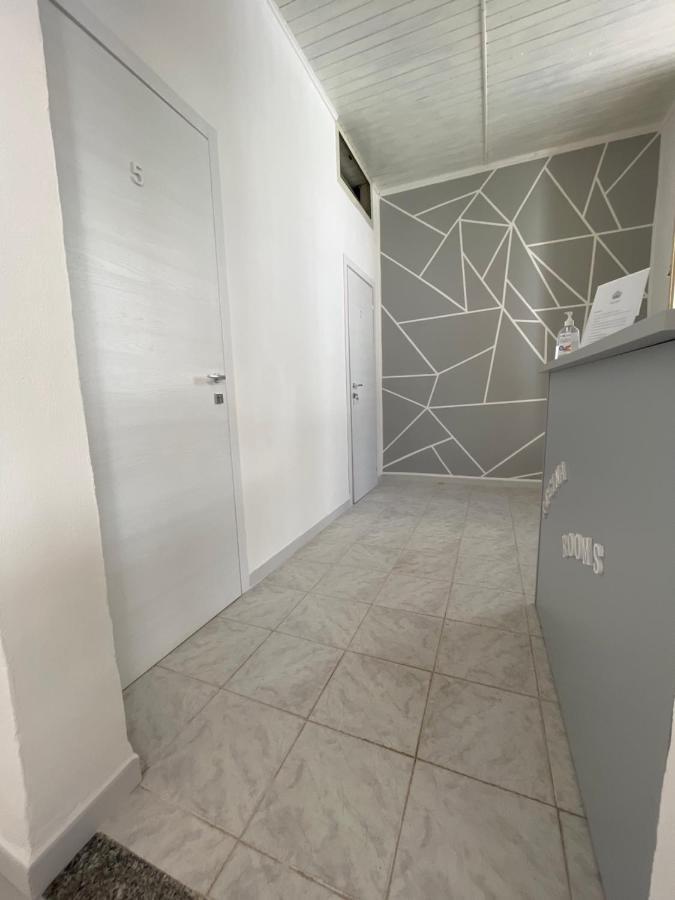 B&B Regina Rooms Авола Екстер'єр фото