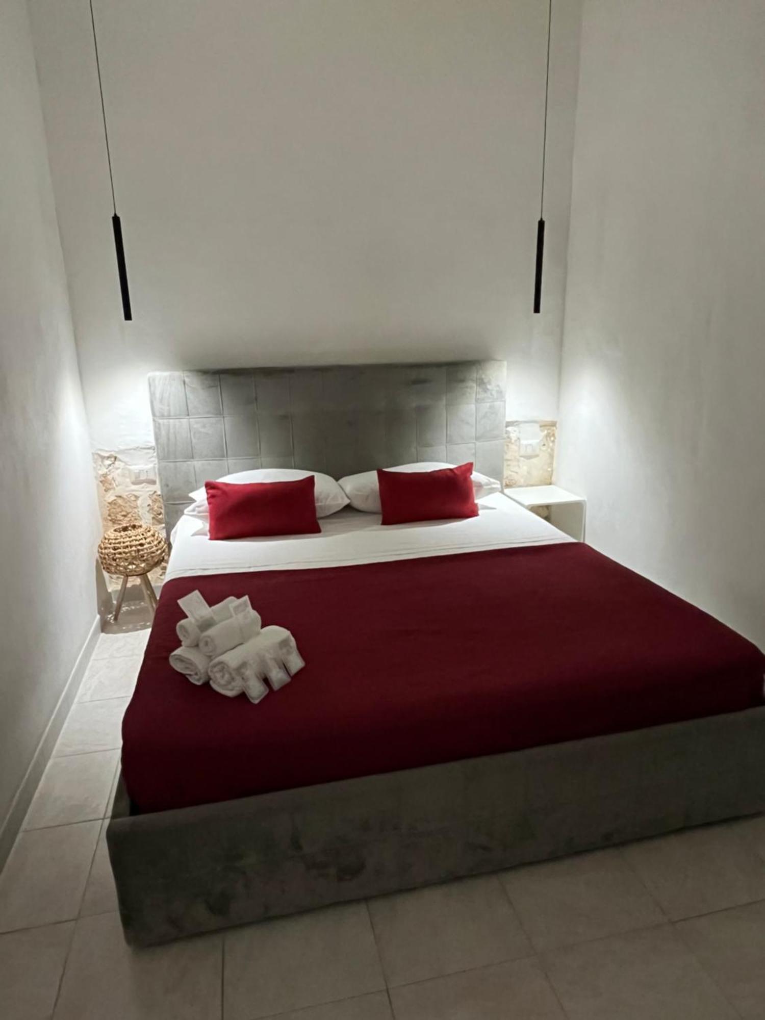 B&B Regina Rooms Авола Екстер'єр фото